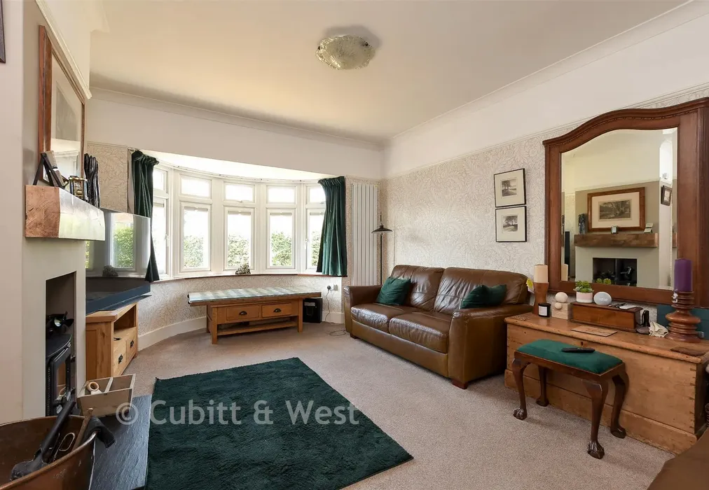 Lounge - Horley Road, Redhill, Surrey - Wards of Kent
