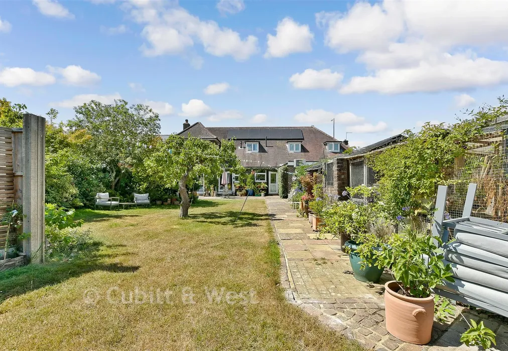 Rear Garden - Horley Road, Redhill, Surrey - Wards of Kent