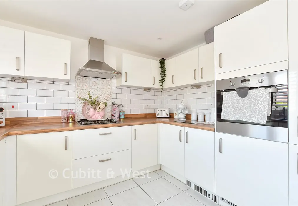 Kitchen - Centenary Road, Southwater, West Sussex - Wards of Kent