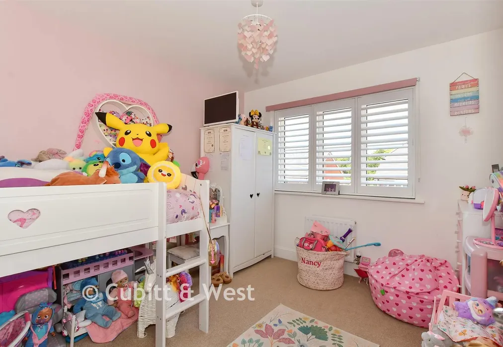 Bedroom 2 - Centenary Road, Southwater, West Sussex - Wards of Kent