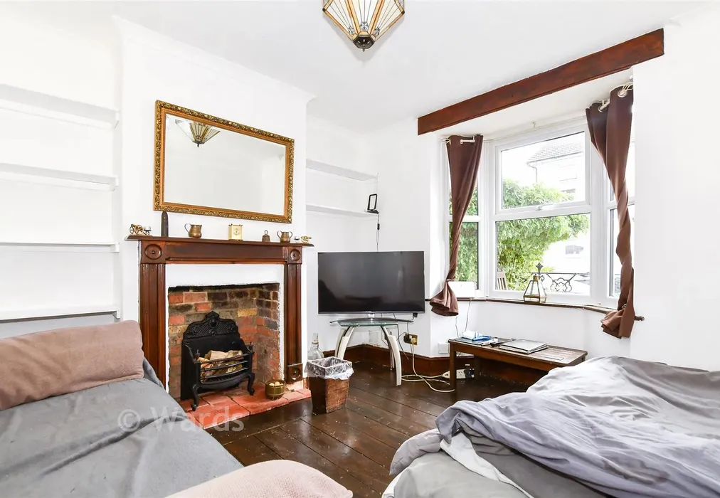 Lounge - Bramley Road, Snodland, Kent - Wards of Kent