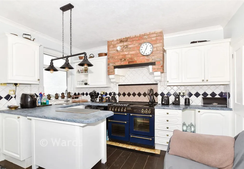 Kitchen/Diner - Bramley Road, Snodland, Kent - Wards of Kent