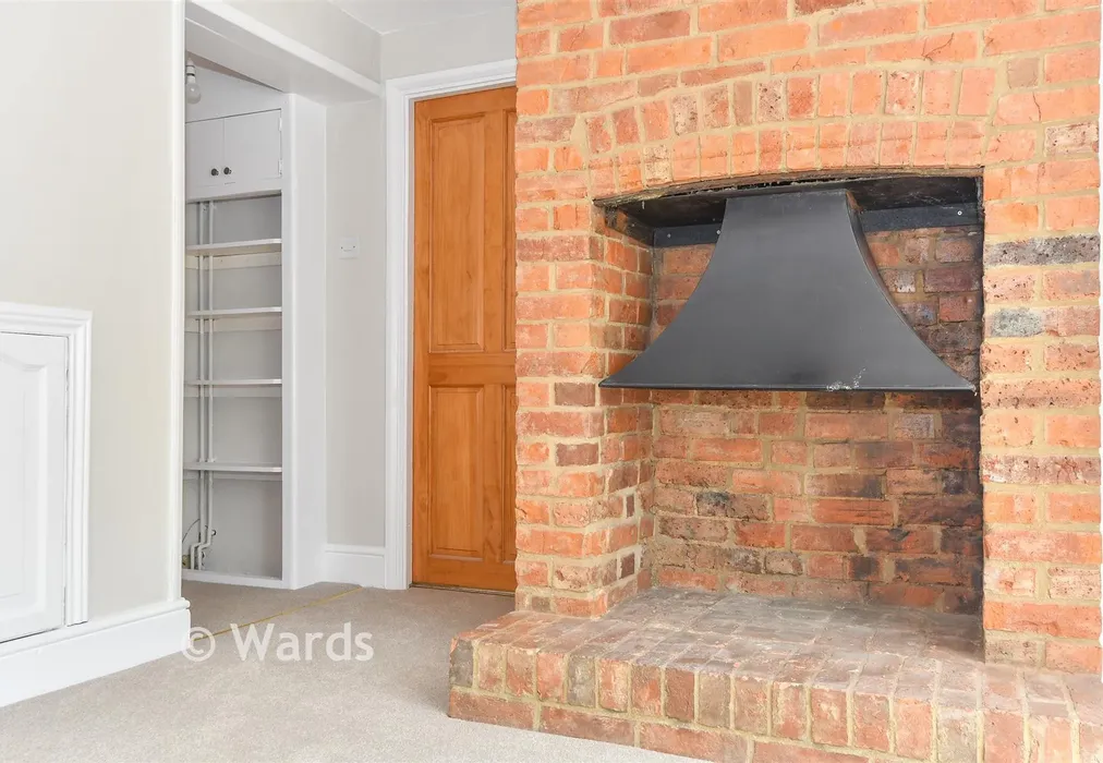 Internal Feature - Hookstead, High Halden, Kent - Wards of Kent