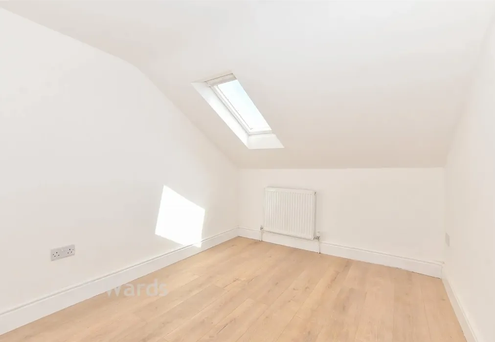 Bedroom 2 - Garden Road, Folkestone, Kent - Wards of Kent