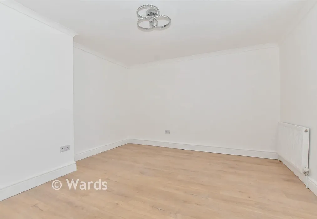 Bedroom 1 - Garden Road, Folkestone, Kent - Wards of Kent