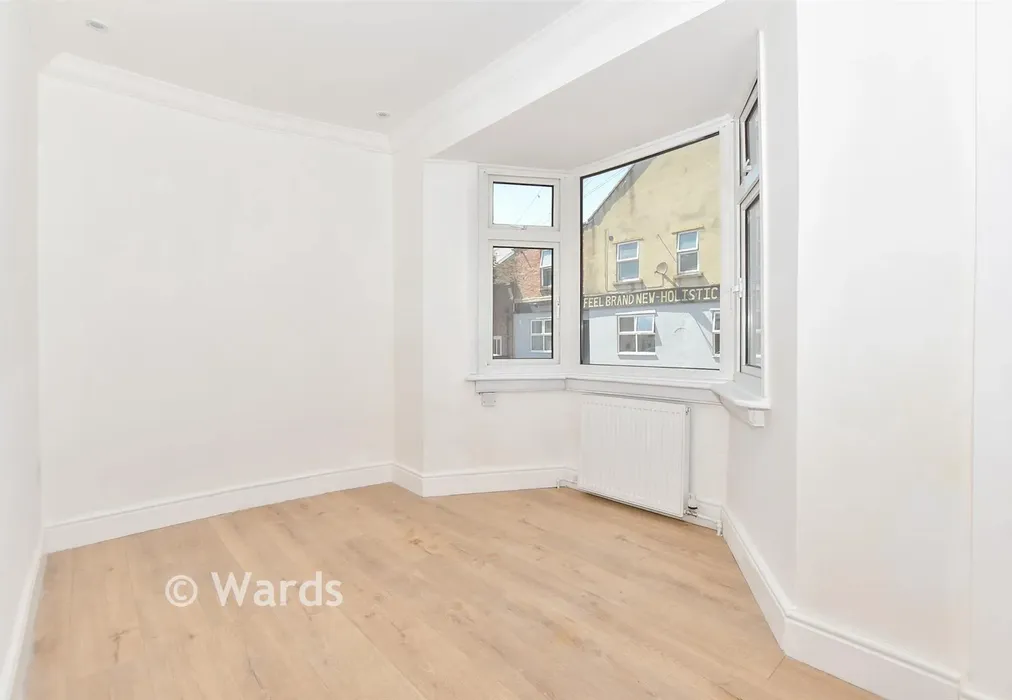 Lounge - Garden Road, Folkestone, Kent - Wards of Kent