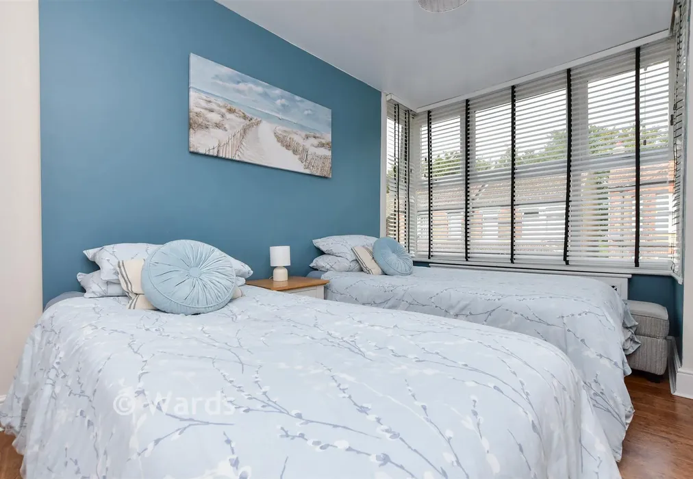 Bedroom 2 - St. George's Road, Broadstairs, Kent - Wards of Kent