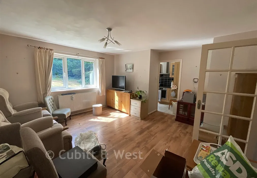 Lounge - Dunnymans Road, Banstead, Surrey - Wards of Kent