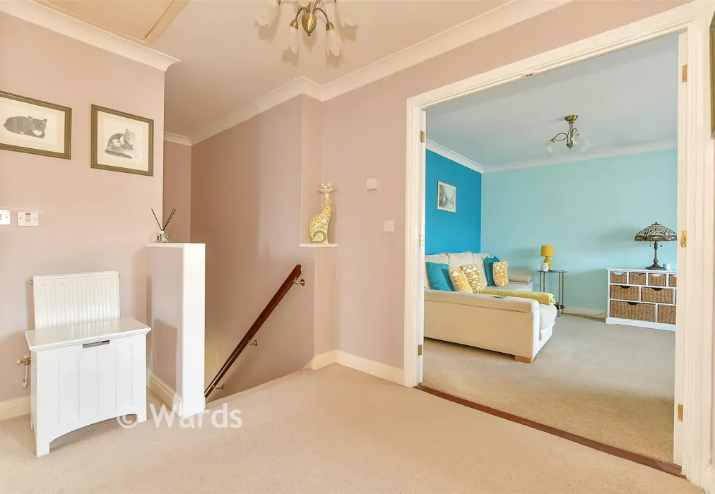 Landing - Maritime Avenue, Herne Bay, Kent - Wards of Kent