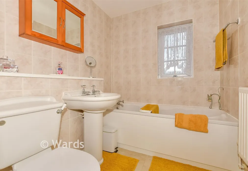 Bathroom - Maritime Avenue, Herne Bay, Kent - Wards of Kent