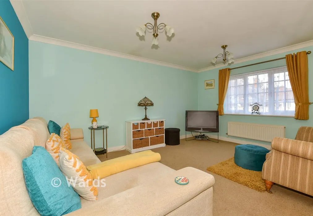 Lounge - Maritime Avenue, Herne Bay, Kent - Wards of Kent