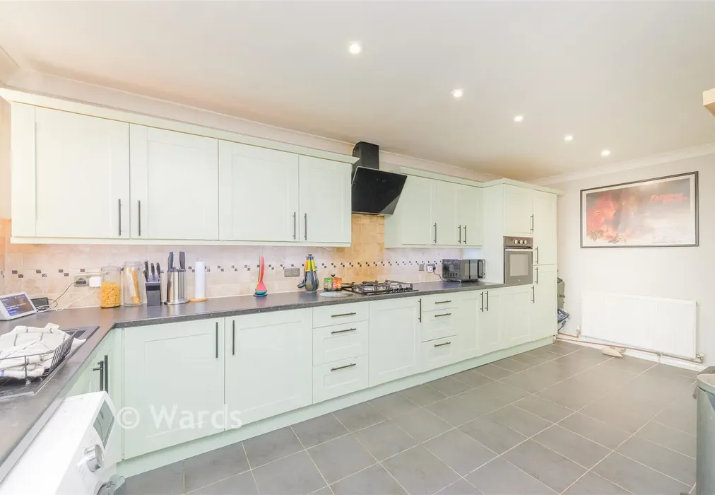 Kitchen - Tern Crescent, Rochester, Kent - Wards of Kent