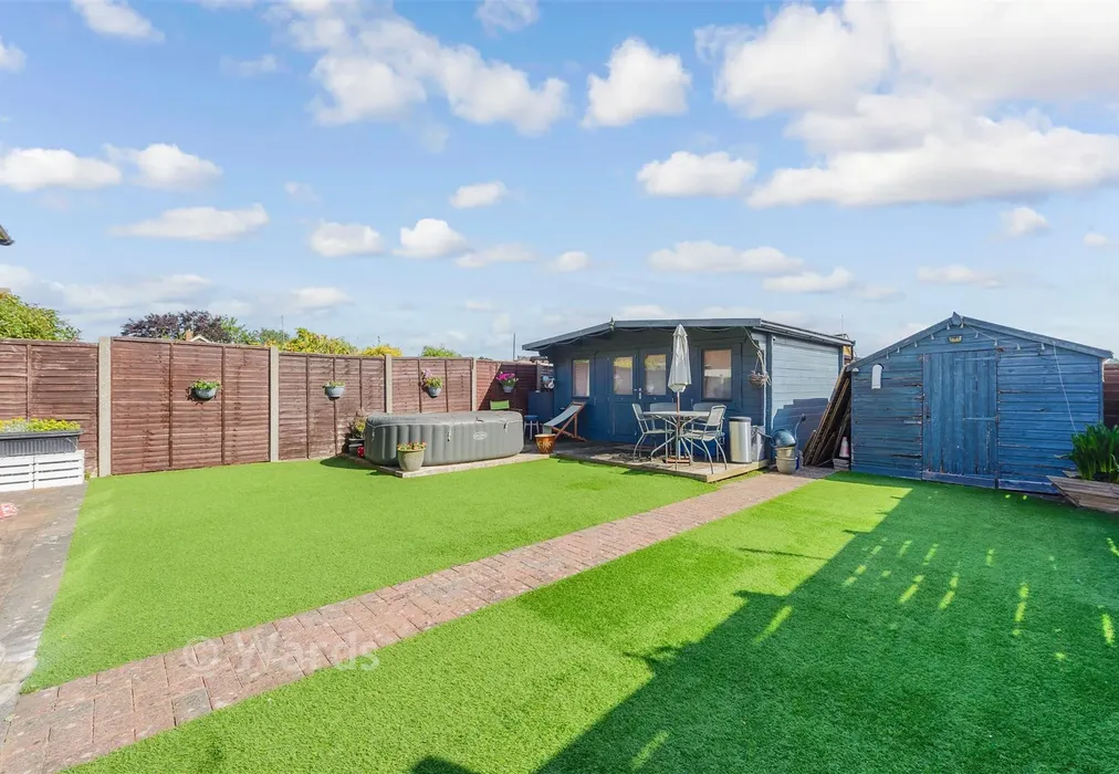 Rear Garden - Tern Crescent, Rochester, Kent - Wards of Kent