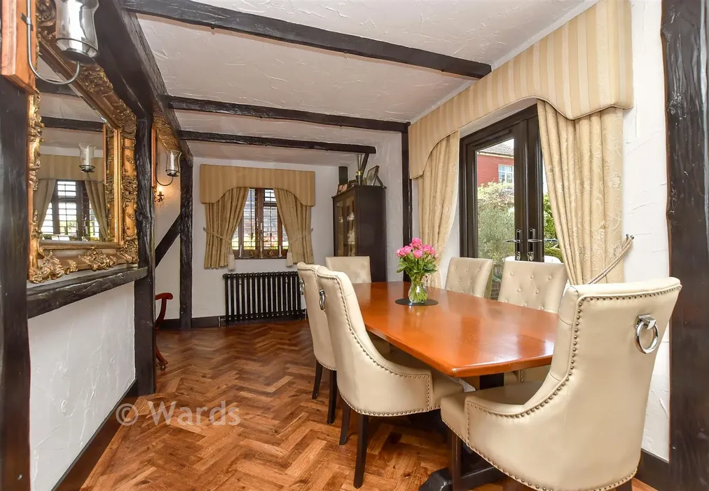 Dining Area - Spendiff, Cooling, Kent - Wards of Kent