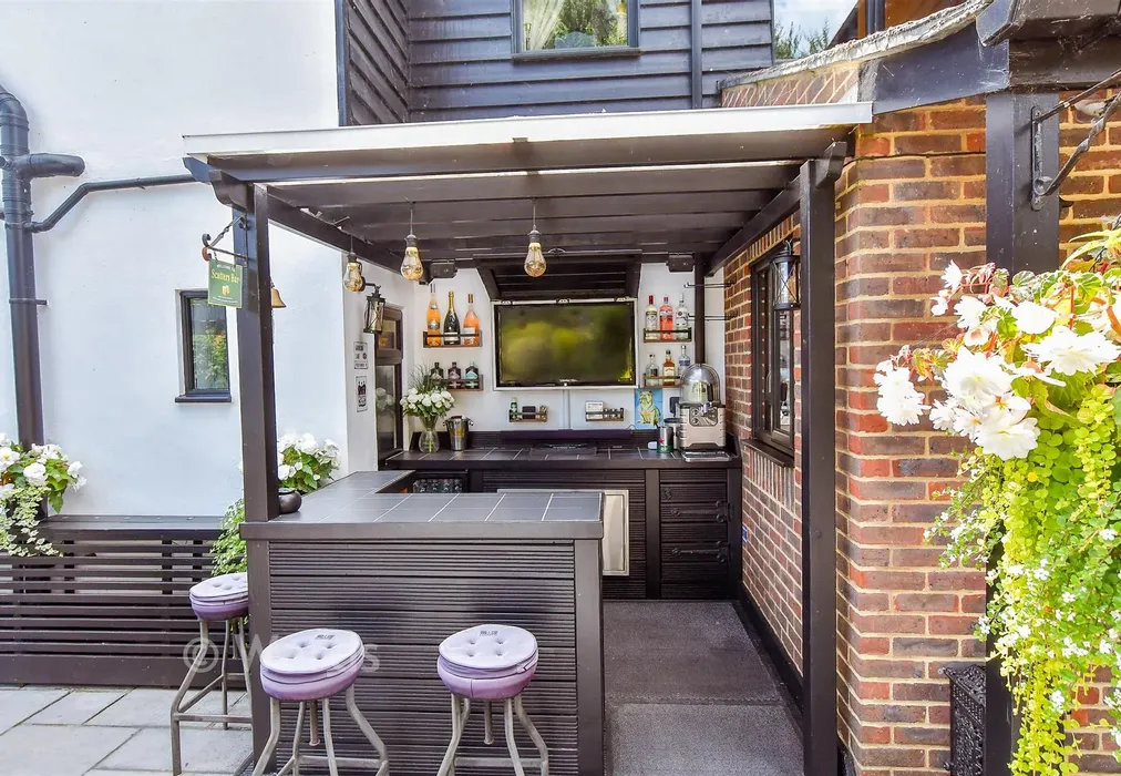 External Feature - Spendiff, Cooling, Kent - Wards of Kent