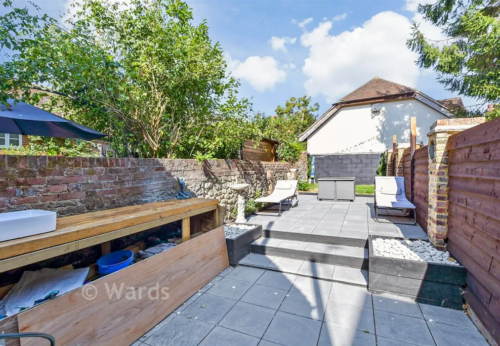 Rear Garden - High Street, Lenham, Maidstone, Kent - Wards of Kent