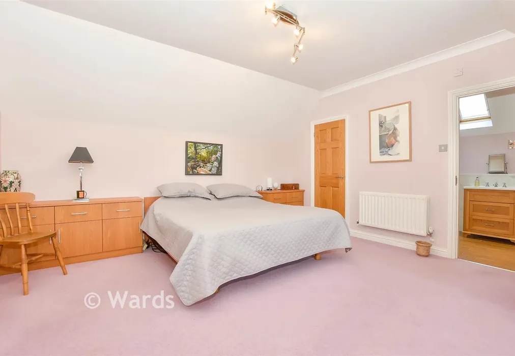 Bedroom 1 - Wades Close, Marden, Kent - Wards of Kent