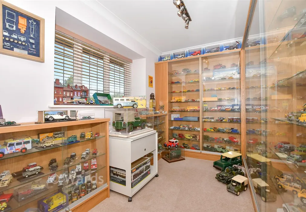 Bedroom 4 - Wades Close, Marden, Kent - Wards of Kent