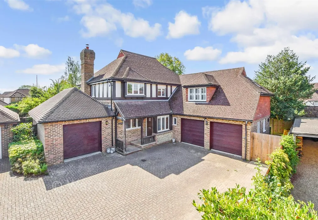 External (Web) - Wades Close, Marden, Kent - Wards of Kent