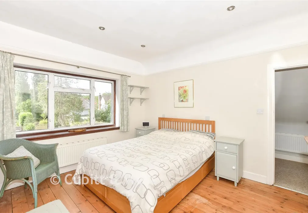 Bedroom 1 - Woodcote Road, Forest Row, East Sussex - Wards of Kent