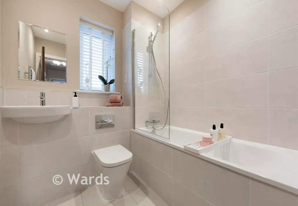 Bathroom - The Chalvington, Meadowbridge, Osborne Gardens, Herne Bay, Kent - Wards of Kent