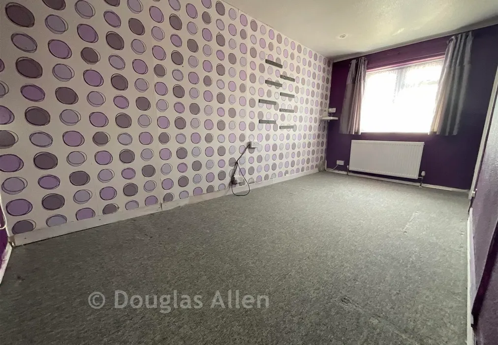 Bedroom - Arundel Road, Wickford, Essex - Wards of Kent
