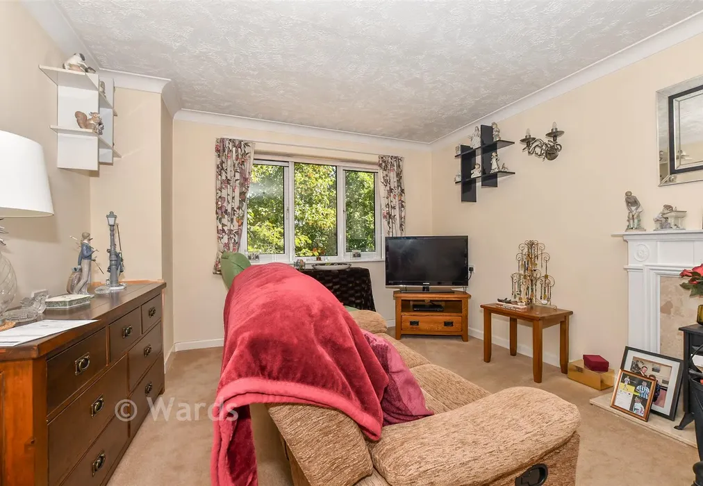 Lounge - Woodbury Lane, Tenterden, Kent - Wards of Kent