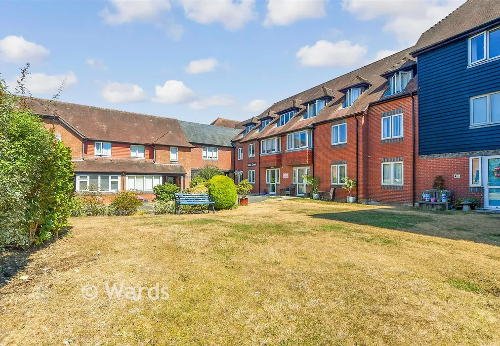 Communal Gardens - Woodbury Lane, Tenterden, Kent - Wards of Kent