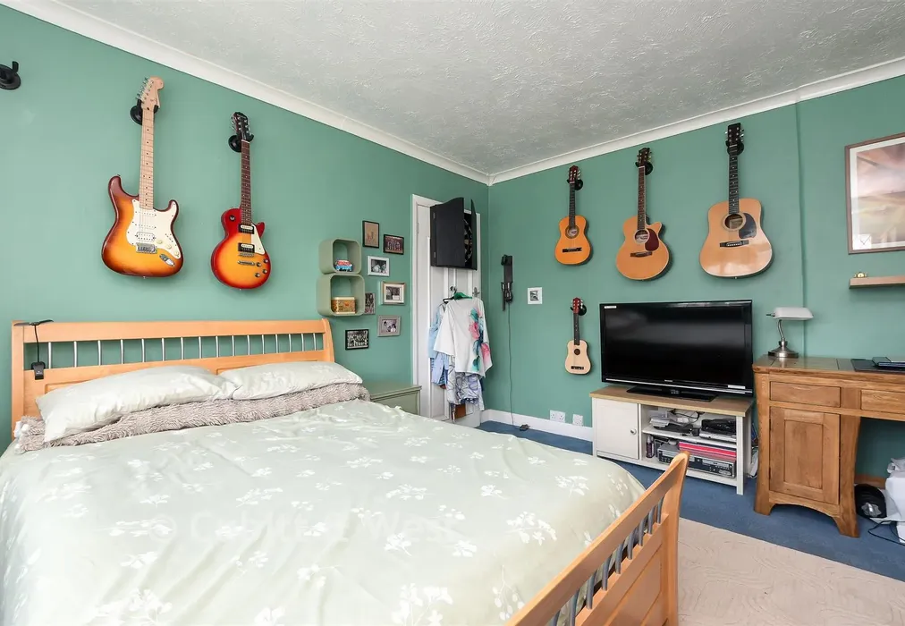 Bedroom 2 - Court Avenue, Coulsdon, Surrey - Wards of Kent