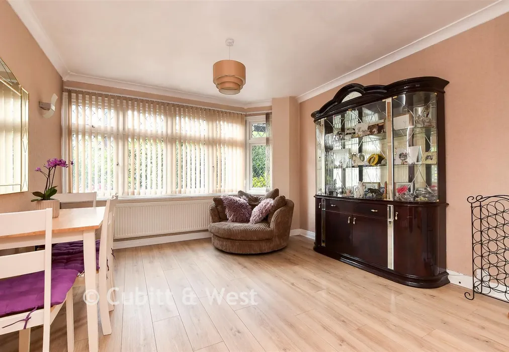 Dining Area - Court Avenue, Coulsdon, Surrey - Wards of Kent