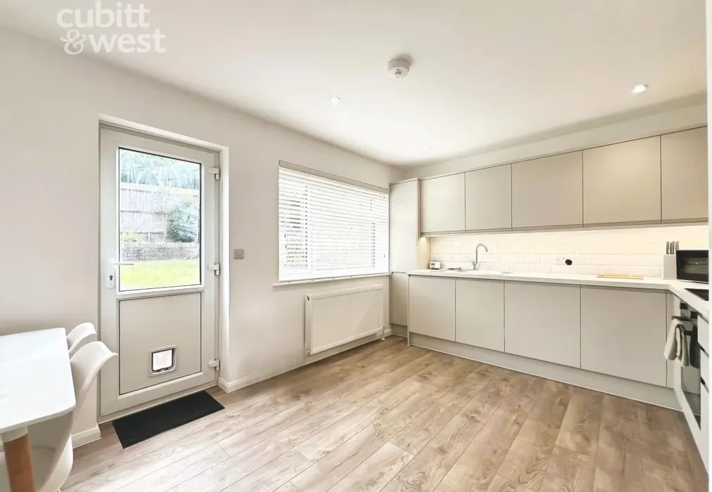 Kitchen/Diner - Batemans Road, Brighton, BN2 - Wards of Kent