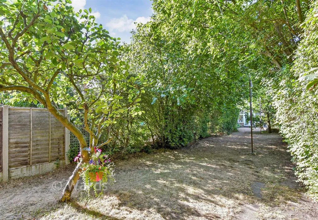 Rear Garden - Dartford Road, Dartford, Kent - Wards of Kent