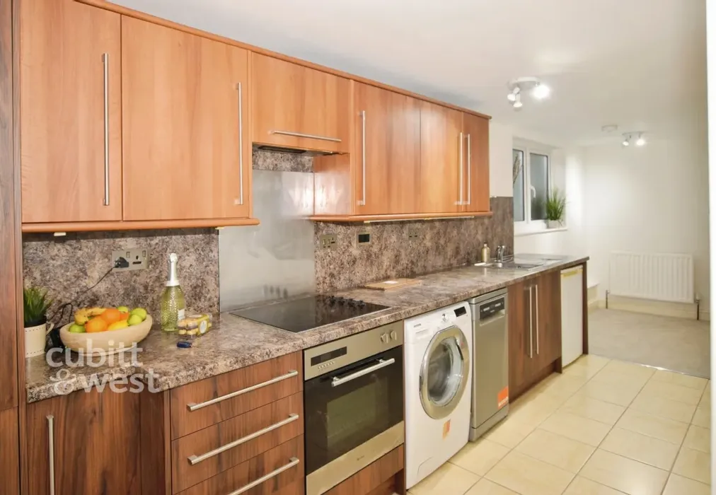 kitchen - New Street Horsham RH13 - Wards of Kent