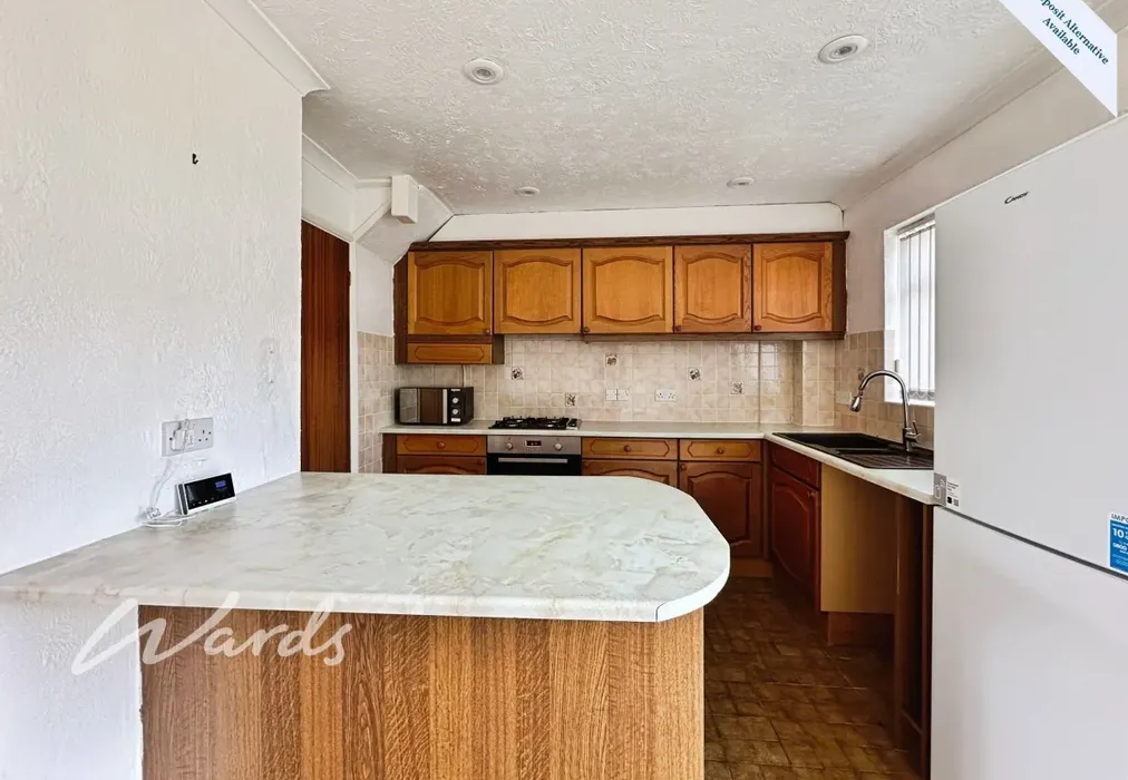 Kitchen - Braddick Close Maidstone ME15 - Wards of Kent