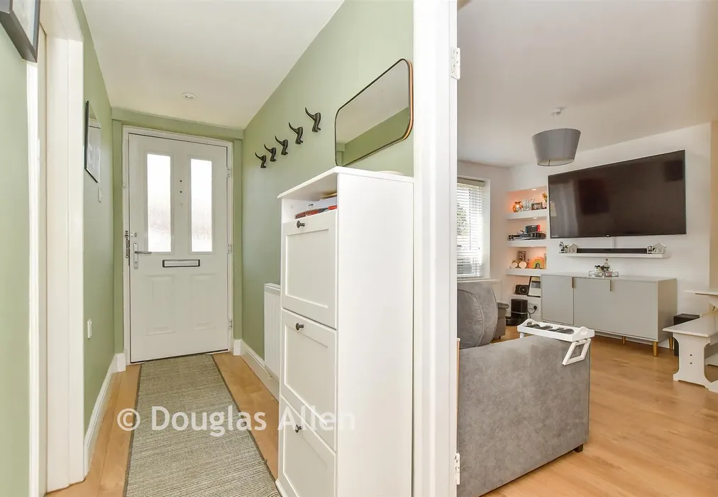 Hallway - Rettendon View, Wickford, Essex - Wards of Kent