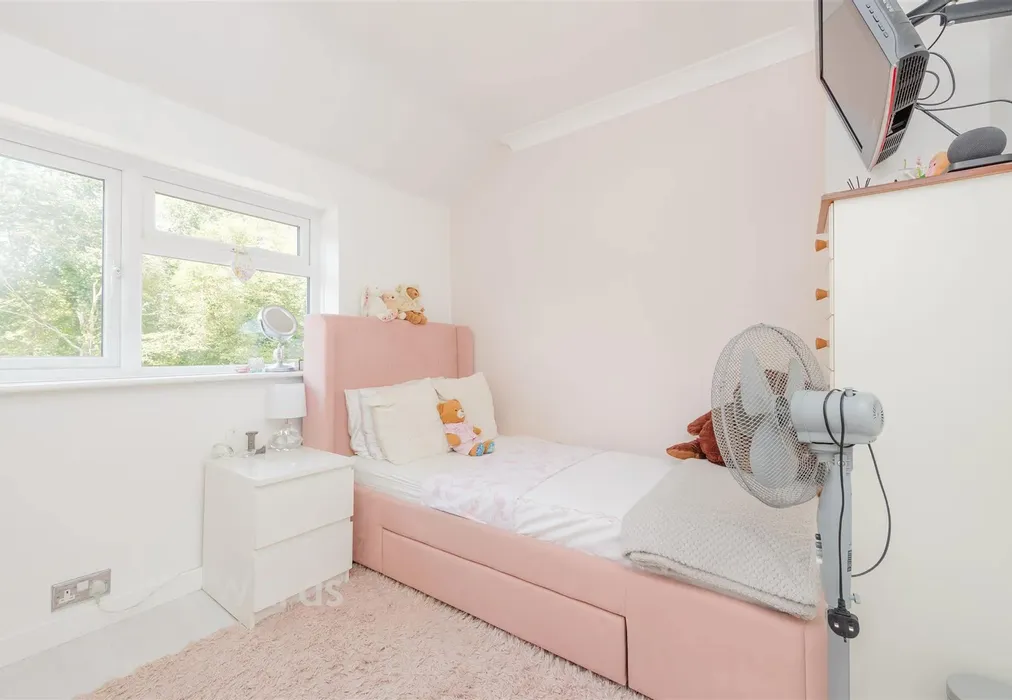 Bedroom 2 - Orchard Rise West, Sidcup, Kent - Wards of Kent