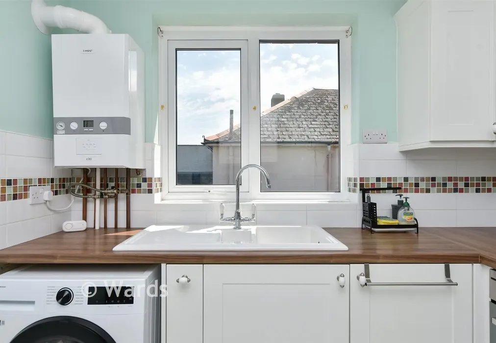 Kitchen - Bridgefield Road, Whitstable, Kent - Wards of Kent