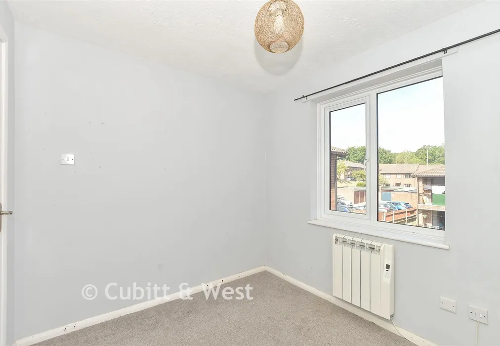 Bedroom 2 - Tollwood Park, Crowborough, East Sussex - Wards of Kent