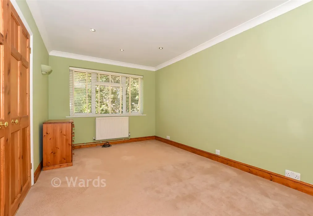 Bedroom 2 - Station Road, Pluckley, Kent - Wards of Kent