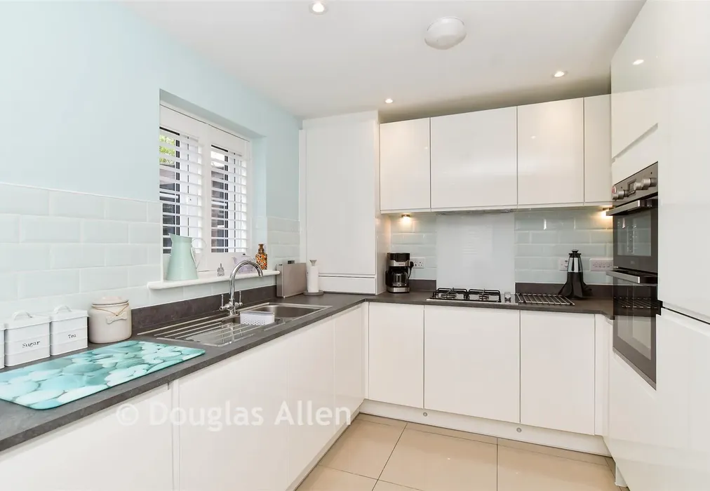 Kitchen/Diner - Gardiners Close, Basildon, Essex - Wards of Kent
