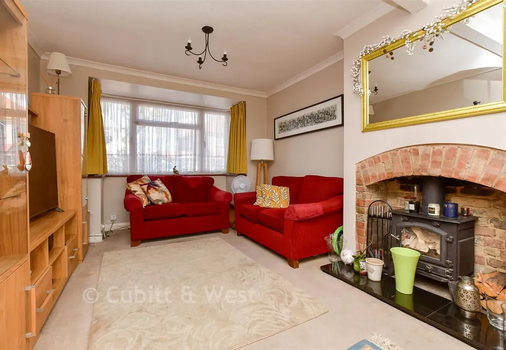 Lounge/Diner - Poulton Avenue, Sutton, Surrey - Wards of Kent