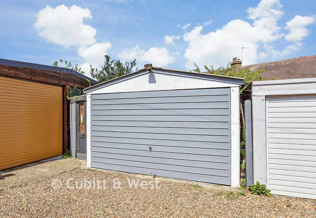 Garage - Poulton Avenue, Sutton, Surrey - Wards of Kent