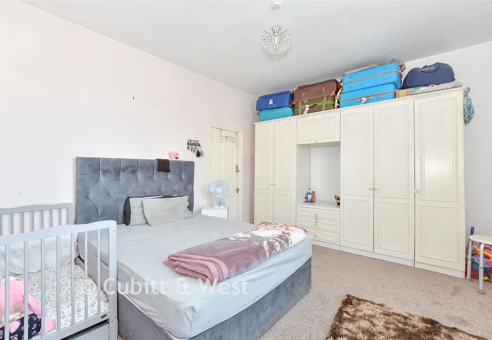 Bedroom 1 - Stamshaw Road, Portsmouth, Hampshire - Wards of Kent