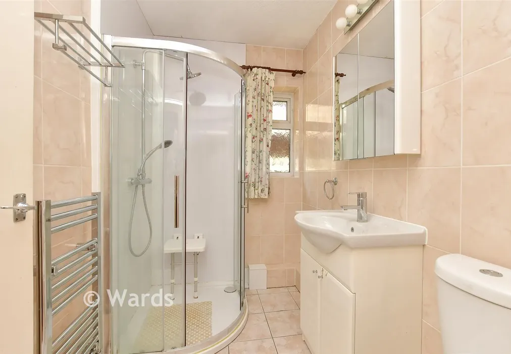 Shower Room - The Shades, Rochester, Kent - Wards of Kent