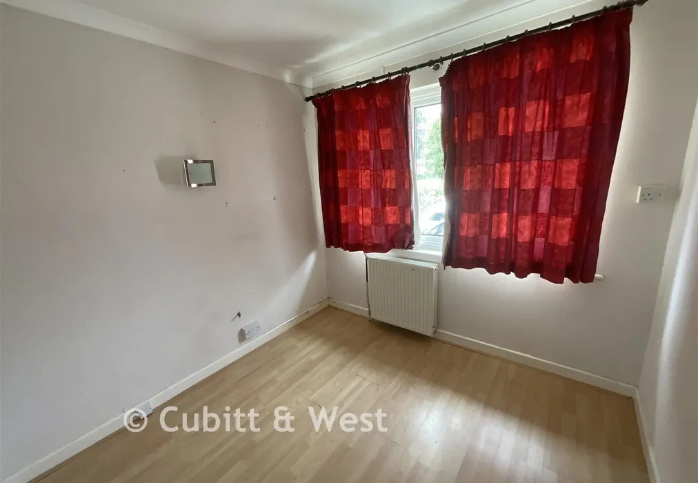 Bedroom - Birch Tree Close, Emsworth, Hampshire - Wards of Kent