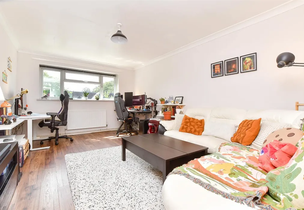 Lounge - Worcester Road, Sutton, Surrey - Wards of Kent