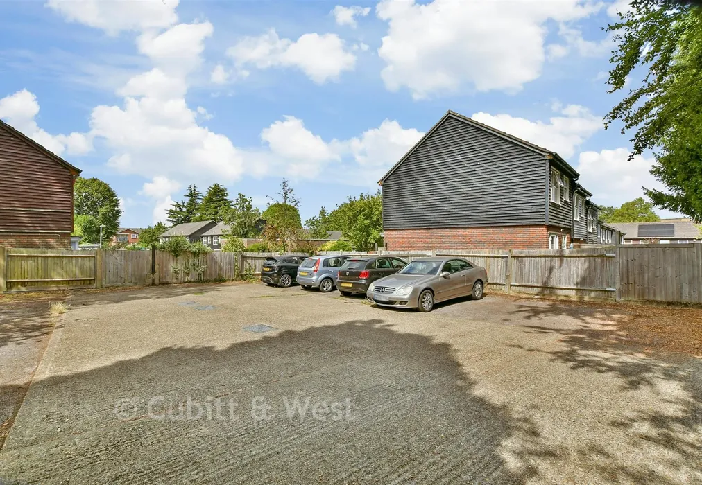 Driveway/Parking - Worcester Road, Sutton, Surrey - Wards of Kent