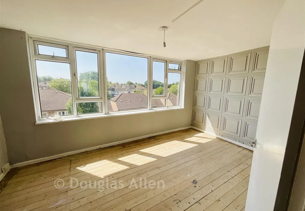 Bedroom 1 - Victor Walk, Hornchurch, Essex - Wards of Kent