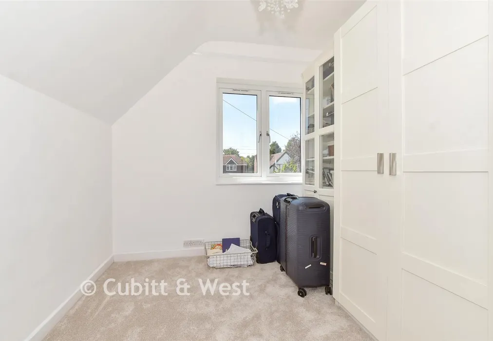 Bedroom 1 - Barnham Road, Eastergate, West Sussex - Wards of Kent