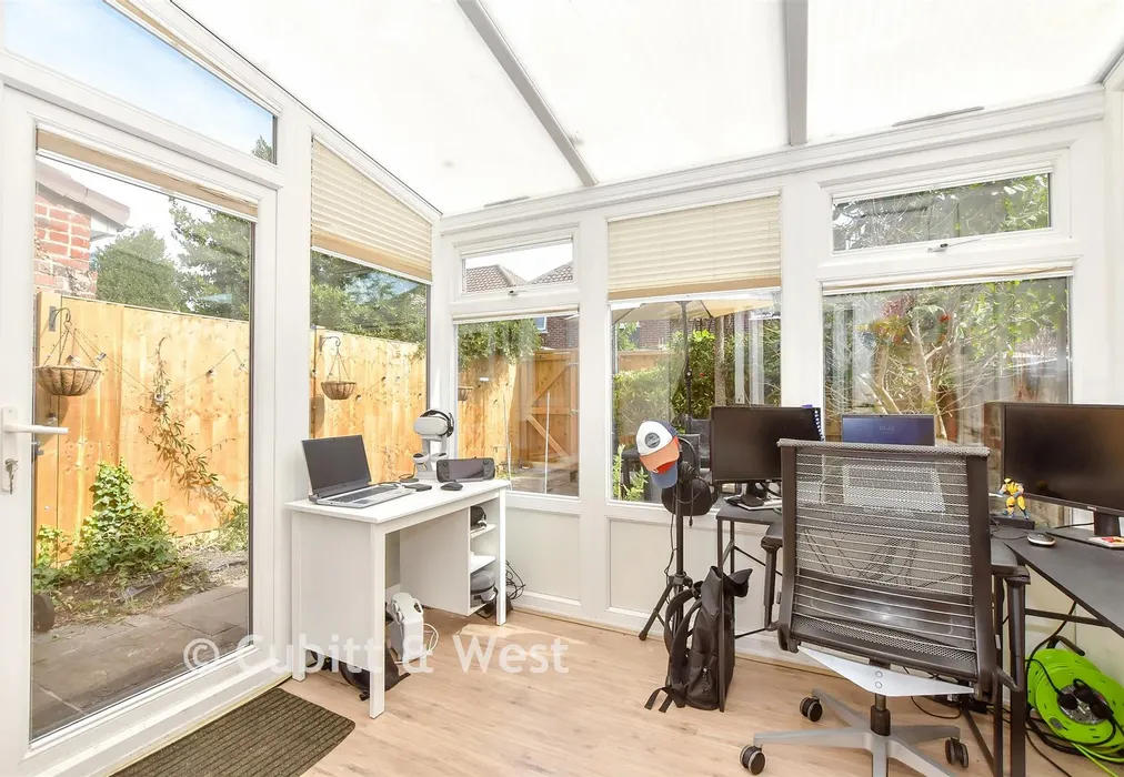 Conservatory - St. Thomas's Court, Portsmouth, Hampshire - Wards of Kent